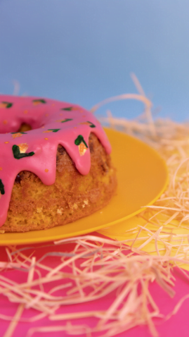 O BOLO DE CHOCOLATE MAIS FÁCIL DO MUNDO, FEITO MISTURANDO A MÃO